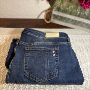 Slink Jeans Curvy Women’s Plus Size Shorts‎ Size 18, Dark Wash. Blue.